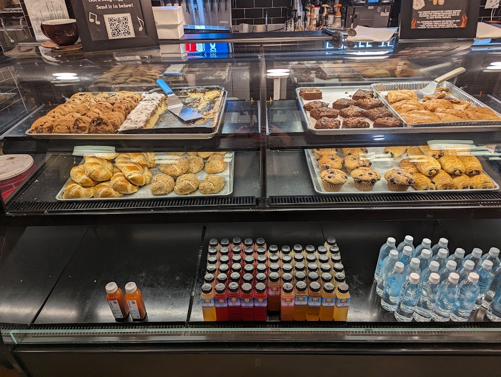 Town Center Cold Pressed – William & Mary Campus